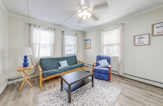 Walk to Pier & Ocean: Apt in Old Orchard Beach!