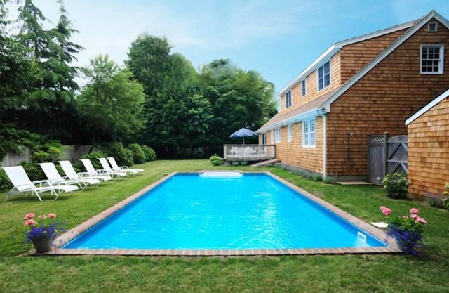 Walk to Village, Bike to Ocean, Relax in Solar Heated Pool
