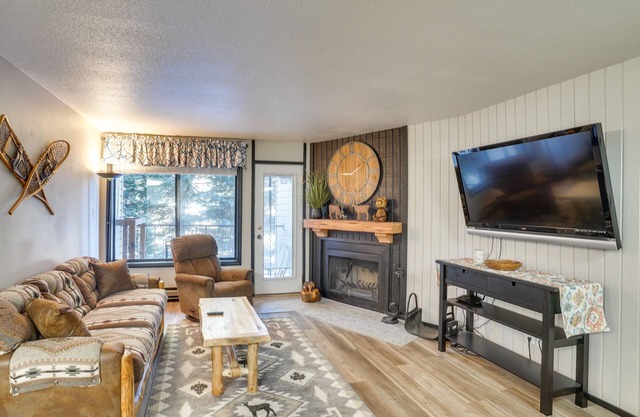 Walkable Brian Head Condo: Steps to Ski Resort!