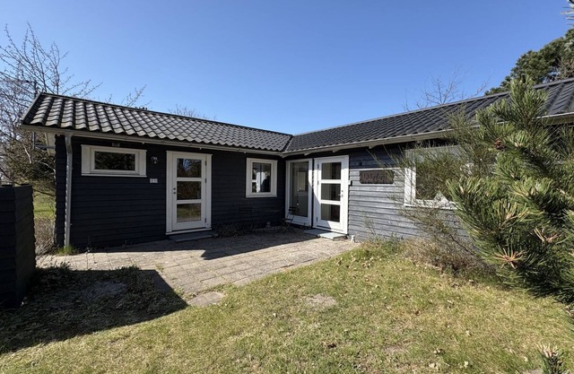 "Waltraud" - 50m from the sea by Interhome