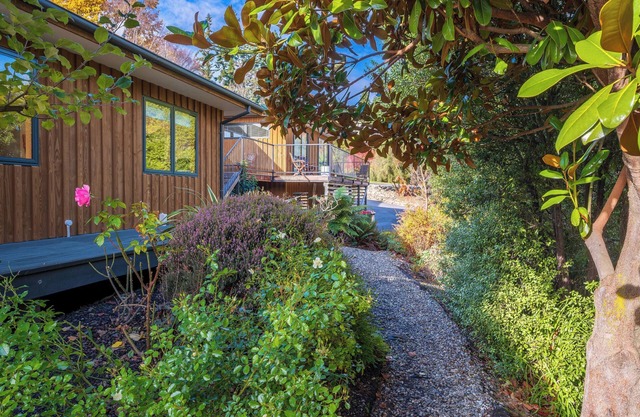 Wanaka Springs Lodge