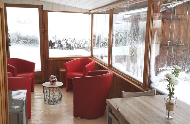 Warm apartment at the foot of the Hirmentaz ski slopes