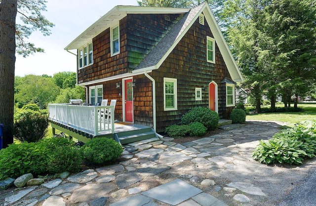WARREN PoshPadsCT "MELIUS 1BR+Sofa Bed COTTAGE" Ski Mohawk-5Mi!,2Hrs NYC,Tennis
