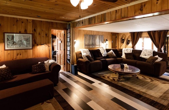 Wascott Cabin Tastefully Appointed