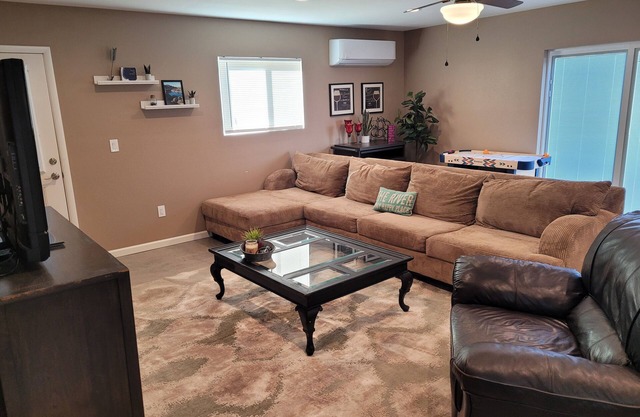 Water Front Moovalya Keys with 50' private dock and great parking