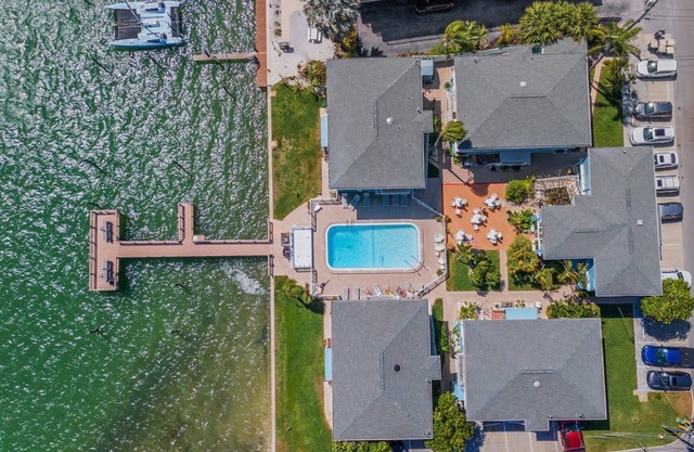 Water View & Heated Pool - Steps to Sand, Bayview Beauty B-5
