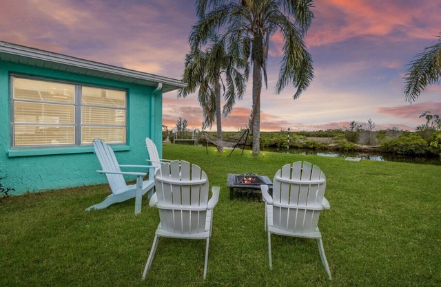 Waterfront! 2BR w/Firepit & Grill!