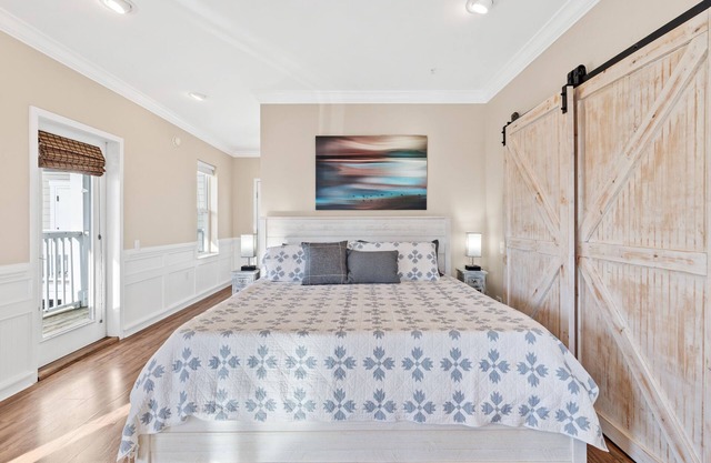 Waterfront #3 King/Studio 1BR- Waterfront Downtown Southport-NO HIDDEN FEES