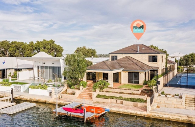 Waterfront Bliss: Serenity & Adventure Await!