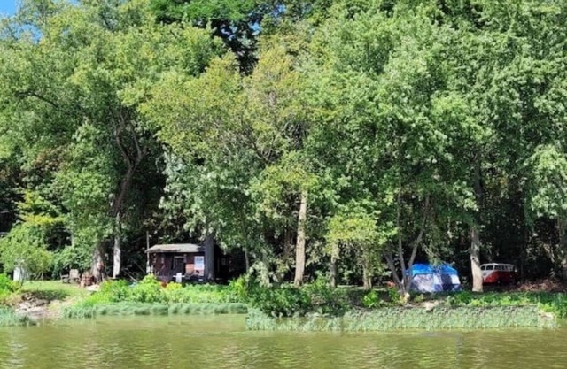 Waterfront Cabin with Hot Tub! Free Kayaks & Canoes, Fishing Boats, & Bicycles!
