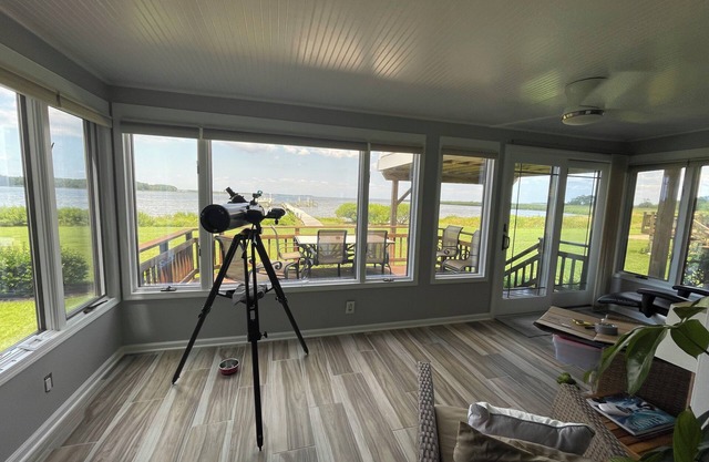 Waterfront condo. Completely renovated. Walk to Kent Island's best places
