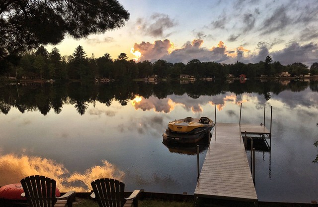 Waterfront Cottage on Private "Farmer" Lake, Sleeps 12, Swim, Fish, Boat, ATV
