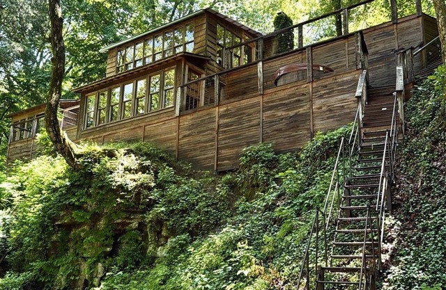 Waterfront Designer Cabin w/Dock, Decks, Hot tub and Fire Pits.