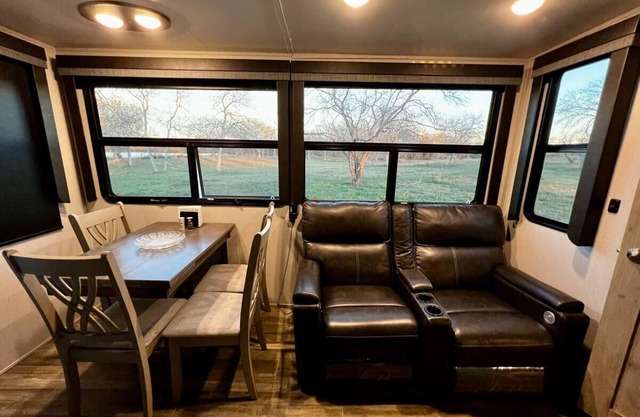 Waterfront Glamping at Lake Mathis