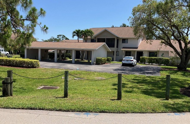 Waterfront Gulf Access Dock right off the Caloosahatchee River abundant wildlife
