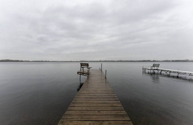 WATERFRONT HOME ON LAKE MADISON