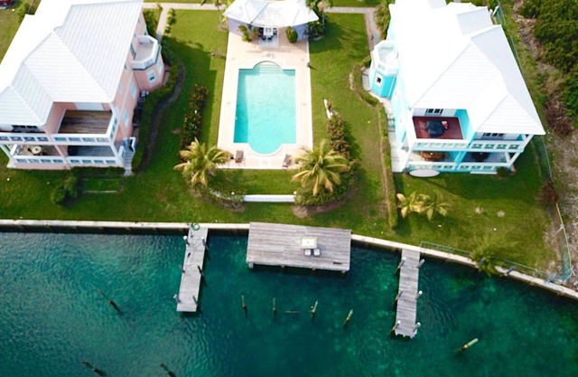 Waterfront Italian inspired tropical escape