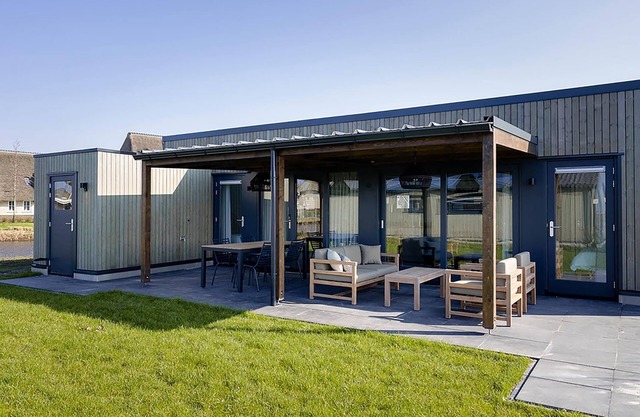 Waterfront Retreat, Friesland