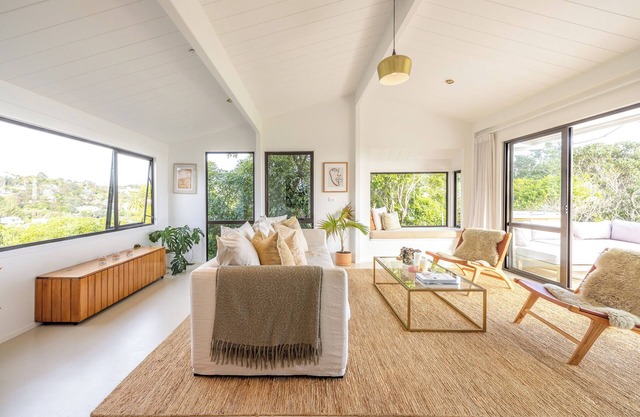 Waterfront Sanctuary, Oneroa - Now open for Christmas and New Year booking!