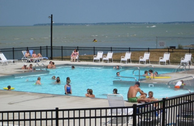 WATERFRONTS II Lake Front! August dates now available.Best View on Property!