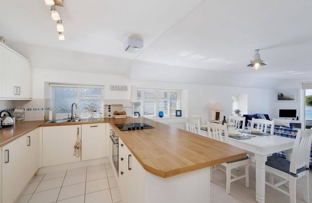 Waterside 2 bed town house