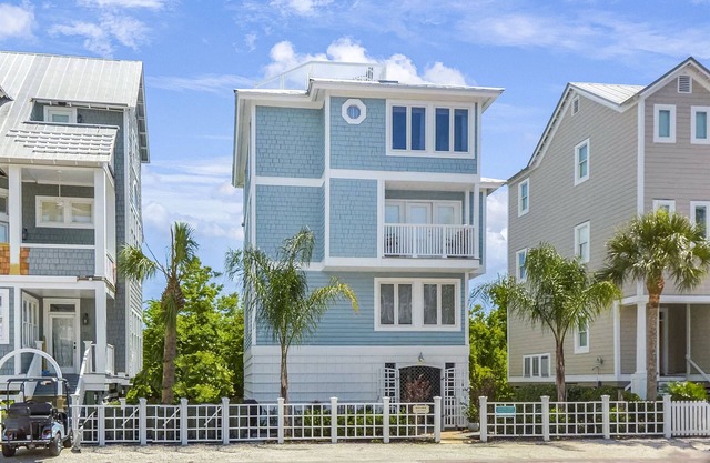 Wayfarer cottage with elevator and Heated pool!