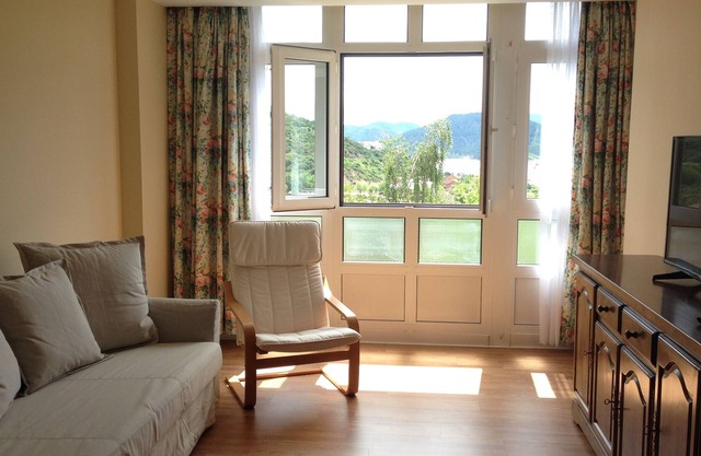 We rent a brand new apartment in Riaño. Fully equipped
