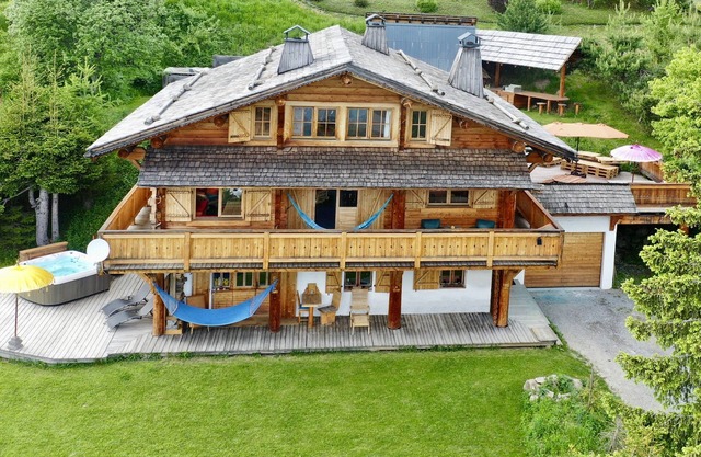 Welcome to Kookaboora chalet “High Quality Environnemental” very confortable