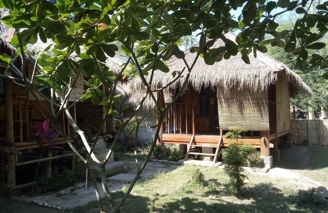Welcome to Our Bungalows In Kuta LR 12