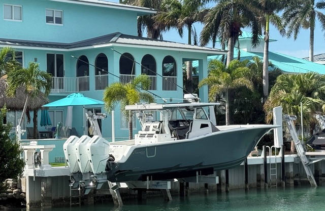 Welcome to Paradise! Amazing Waterfront Home Beautiful Florida Keys!
