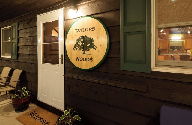 Welcome to Taylor’s Woods: A Penn State-Themed Retreat!