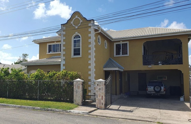 Welcoming 1-bedroom apartment in St Thomas.