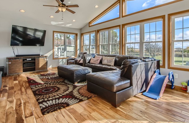 Welcoming 5 bedroom near Circleville & Deer Creek