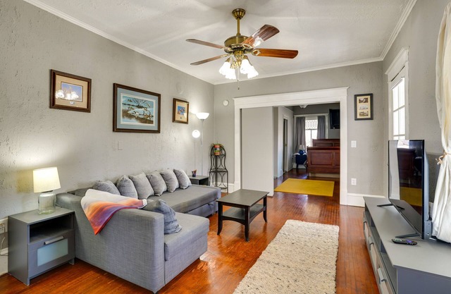 Welcoming Lakefront Mound Apartment w/Fire Pit!