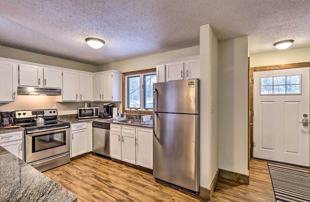 Well-Appointed Villa w/Sauna at Camelback Mtn