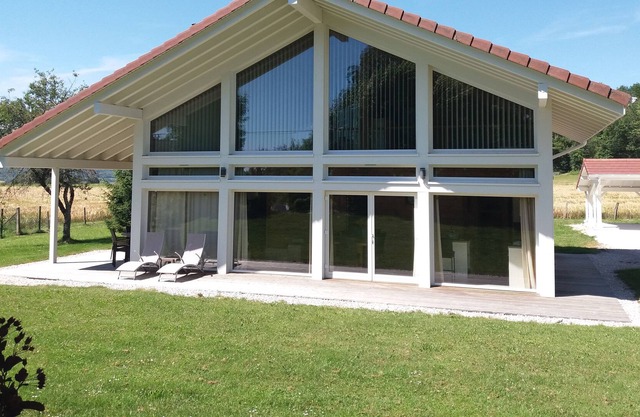 Well-being CHALET, 100m2 spa sauna, 1km LAC CHALAIN,