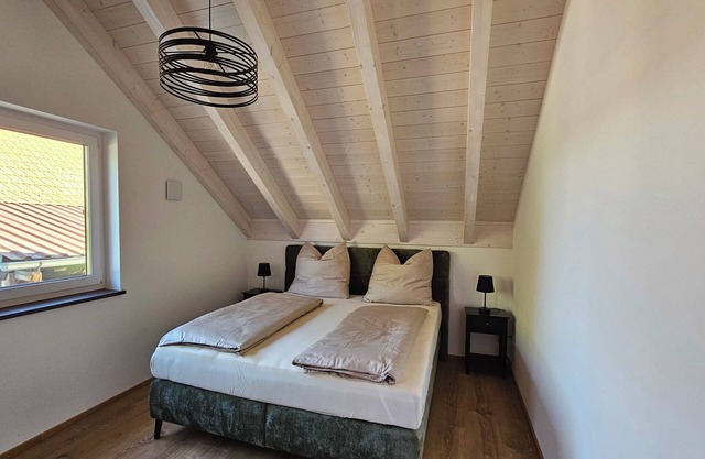 Well-kept, quiet FEWO in Eicherloh. 20 min. from Therme Erding/Messe MUC/Flugh