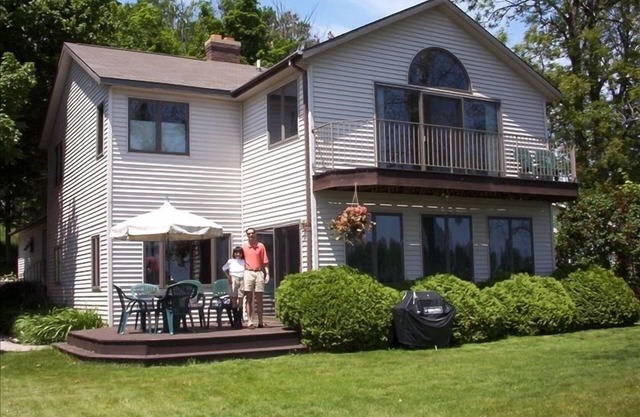 West Michigan Executive Lakefront Retreat