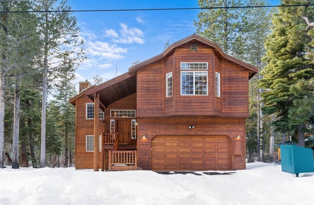 West Shore's Secret - Newer Build; Spacious Family Home - "Cascade Woods"