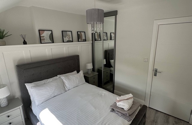 Westland Suites - Modern, stylish and central apartment's