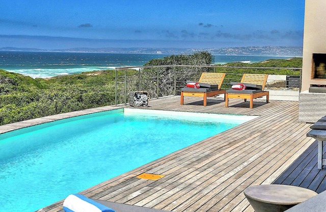 Whaleshaven Villa - Five Bedroom Villa, Sleeps 10