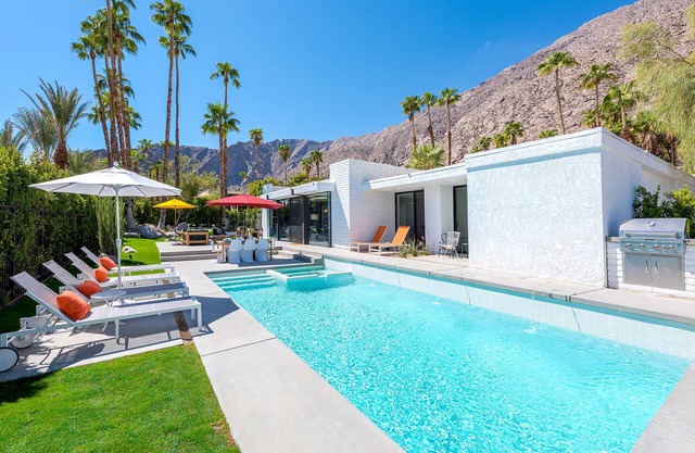 Where Mid-Century Modern Meets The Mountain