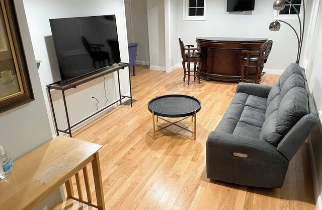 Whispering Pines | Spacious, Pet-Friendly NH Retreat