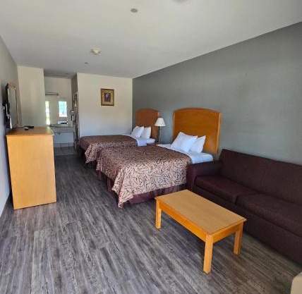 Whitesboro Inn & Suites