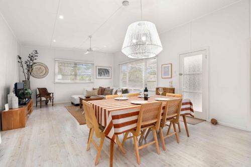 Whitewash Cottage by Experience Jervis Bay