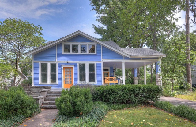Whole Home Rental - 2 minute walk to Marian Days