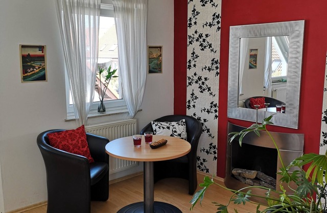 Whole house-120sqm rest oasis near Berlin (S-Bahn close)