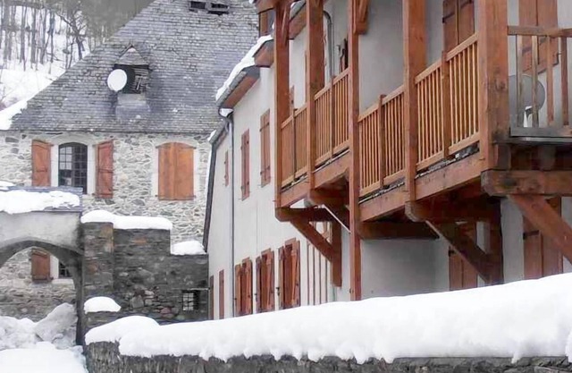 Wifi, 2nd floor, swimming pool, tv, ski locker, 35m², Saint Lary Soulan