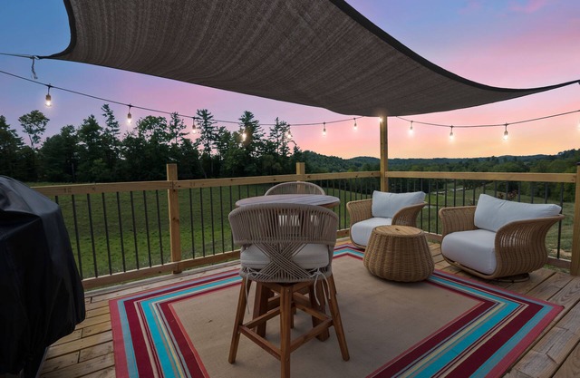 WiFi, Firepit, Fishing Pond - FarmView - Red River Gorge, Kentucky!