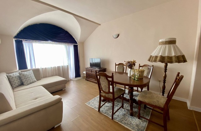 Wild Cherry Apartments - Apartment with FREE parking for 2 + 3
